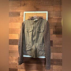 26 International Army Green Utility Jacket w/ Sweatshirt sleeves & hood